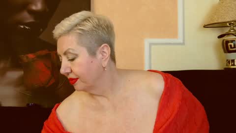 LADY POSH online show from 01/07/25, 10:30