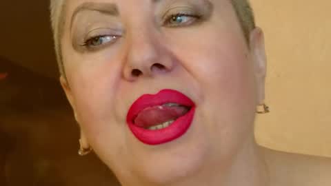 LADY POSH online show from 02/12/25, 10:04