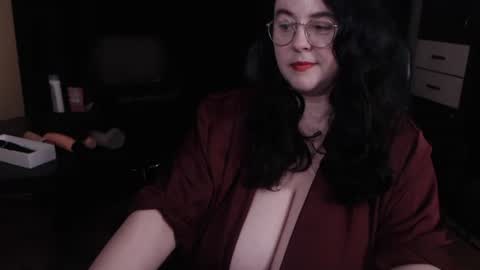 PoshMistres    online show from 04/18/26, 02:26