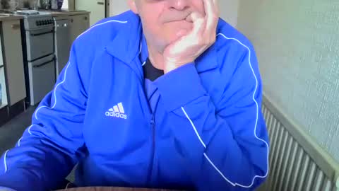 Snapshot of poshman65 chatting on 02/05/26, 12:32 poshman65 online show from 02/05/26, 12:32