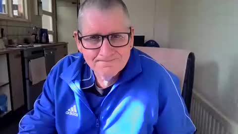 Snapshot of poshman65 chatting on 02/24/26, 12:14 poshman65 online show from 02/24/26, 12:14