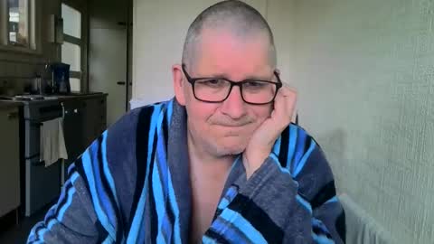 poshman65 online show from 04/12/26, 09:47