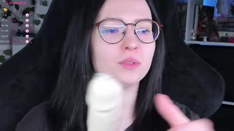 Robyn online show from 11/10/25, 04:39