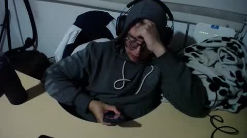 powerfulzeus2 online show from 09/20/25, 06:36