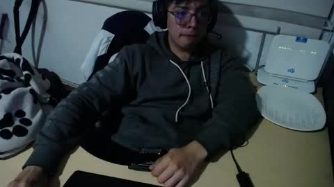 powerfulzeus2 online show from 09/27/25, 01:54