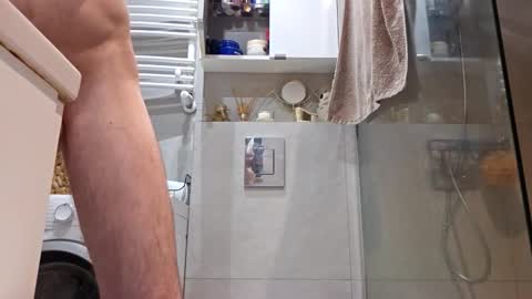 Snapshot of powermute22 chatting on 10/19/25, 08:09 Big Dick online show from 10/19/25, 08:09