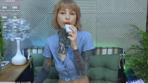 Lola online show from 03/18/26, 05:10