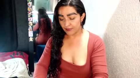 maryana online show from 01/01/25, 04:29