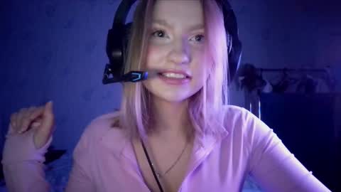 Snapshot of pr_in_cess_ chatting on 09/21/25, 08:21 pr_in_cess_ online show from 09/21/25, 08:21