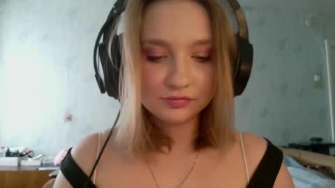 pr_in_cess_ online show from 04/18/26, 02:21