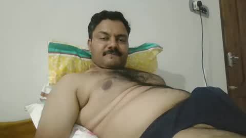 Snapshot of pradeep99107849 chatting on 09/19/25, 05:35 pradeep99107849 online show from 09/19/25, 05:35
