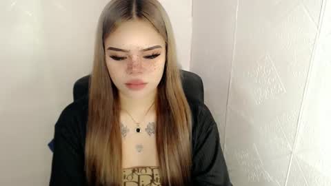 MAXXINE online show from 02/25/25, 08:36