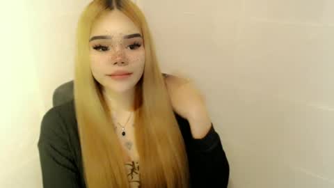 Snapshot of preciousangel69xxx chatting on 07/03/26, 03:13 MAXXINE online show from 07/03/26, 03:13
