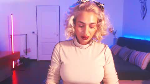 Victoria online show from 01/07/25, 08:31