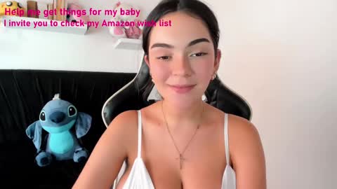 Snapshot of pregnant_sweet1 chatting on 12/16/24, 05:33 Angelly online show from 12/16/24, 05:33