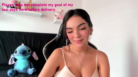 Snapshot of pregnant_sweet1 chatting on 01/09/25, 03:01 Angelly online show from 01/09/25, 03:01