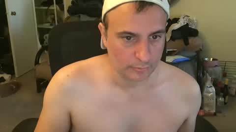 Snapshot of preppyguyintokink1 chatting on 03/01/26, 06:32 preppyguyintokink1 online show from 03/01/26, 06:32
