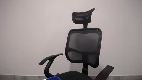 Plux online show from 02/04/25, 04:05