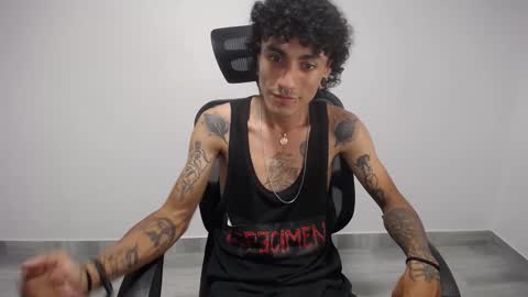 Plux online show from 02/26/25, 05:20