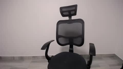 Plux online show from 02/27/25, 11:37