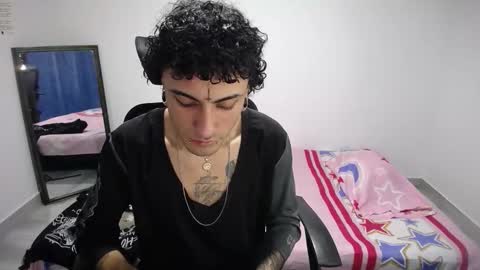 Plux online show from 11/11/25, 05:07