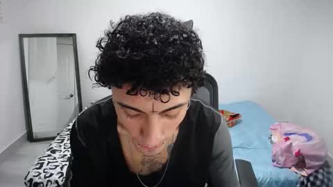 Plux online show from 11/13/25, 02:21