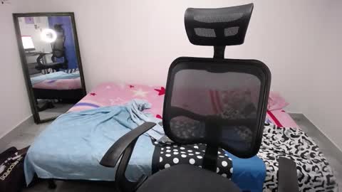 Plux online show from 02/04/26, 06:36