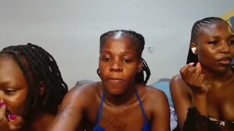 Snapshot of prettie_barbie_ chatting on 10/14/25, 03:51 Barbie online show from 10/14/25, 03:51