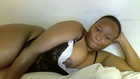 Snapshot of prettie_diva0 chatting on 02/09/26, 12:36 Prettie diva online show from 02/09/26, 12:36