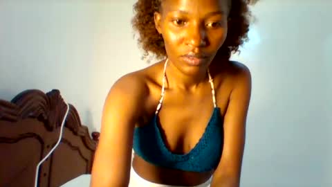 Snapshot of prettie_petitee chatting on 07/11/26, 11:35 prettie_petitee online show from 07/11/26, 11:35