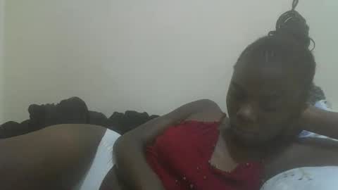 prettiest_doll online show from 12/18/25, 03:34