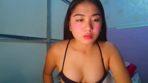 Snapshot of pretty_am chatting on 05/05/26, 06:16 pretty_am online show from 05/05/26, 06:16