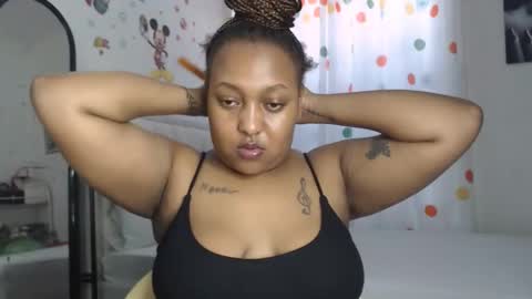 Snapshot of pretty_annah chatting on 10/16/25, 06:58 Annah online show from 10/16/25, 06:58