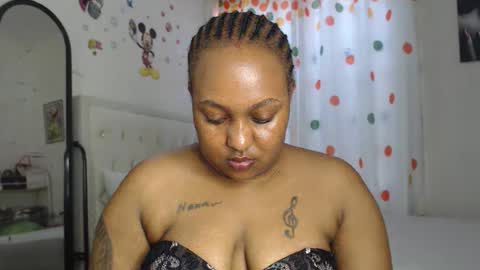 Snapshot of pretty_annah chatting on 10/17/25, 08:17 Annah online show from 10/17/25, 08:17