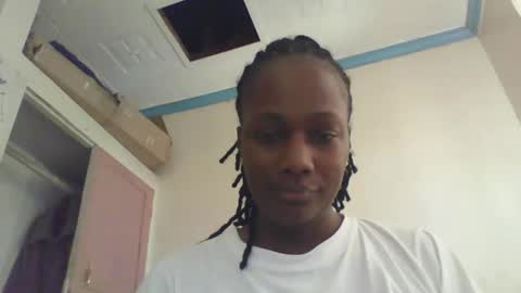 Snapshot of pretty_beib chatting on 05/04/26, 09:05 Karol online show from 05/04/26, 09:05