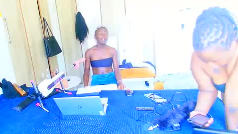 Snapshot of pretty_ebony_dolls chatting on 02/08/25, 11:22 riri online show from 02/08/25, 11:22