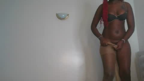 Snapshot of pretty_empress chatting on 06/29/26, 10:15 pretty_empress online show from 06/29/26, 10:15