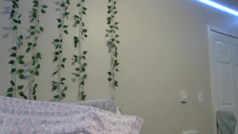 pretty_girl828687 online show from 01/10/26, 10:14