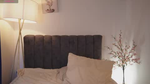 pretty_goddess online show from 06/26/26, 07:40