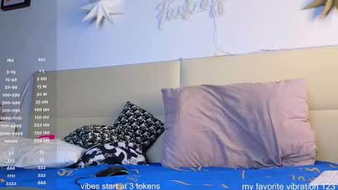 pretty_helga online show from 12/13/24, 09:13