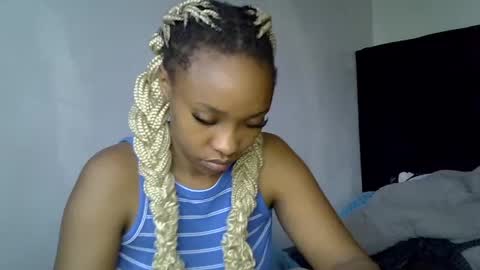 Snapshot of pretty_jazminee chatting on 06/13/26, 01:53 pretty jazminee online show from 06/13/26, 01:53