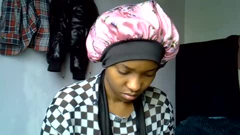 Snapshot of pretty_jazminee chatting on 06/24/26, 07:40 pretty jazminee online show from 06/24/26, 07:40
