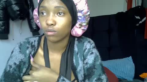 Snapshot of pretty_jazminee chatting on 06/30/26, 06:47 pretty jazminee online show from 06/30/26, 06:47