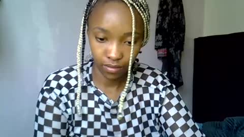 Snapshot of pretty_jazminee chatting on 07/19/26, 08:18 pretty jazminee online show from 07/19/26, 08:18