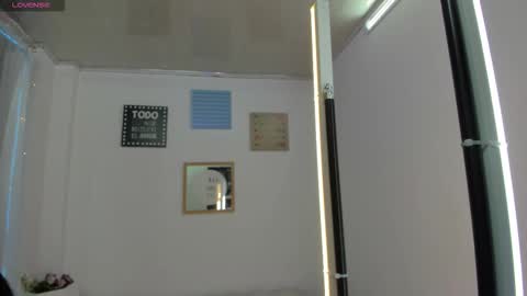 pretty online show from 11/05/25, 11:32