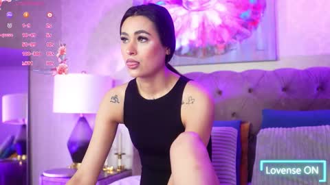 Lia online show from 11/24/25, 06:07