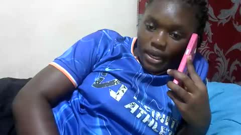 pretty_melan online show from 02/17/26, 07:31