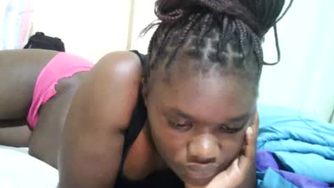 pretty_melan online show from 07/03/26, 06:09