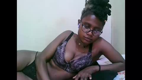 pretty_mellan online show from 01/22/25, 02:46
