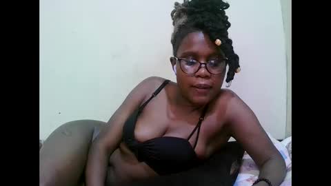 pretty_mellan online show from 02/01/25, 02:24